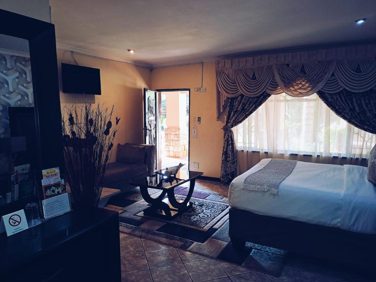 Ecotel Premier Lodge & Conference Centre Benoni Esterno foto