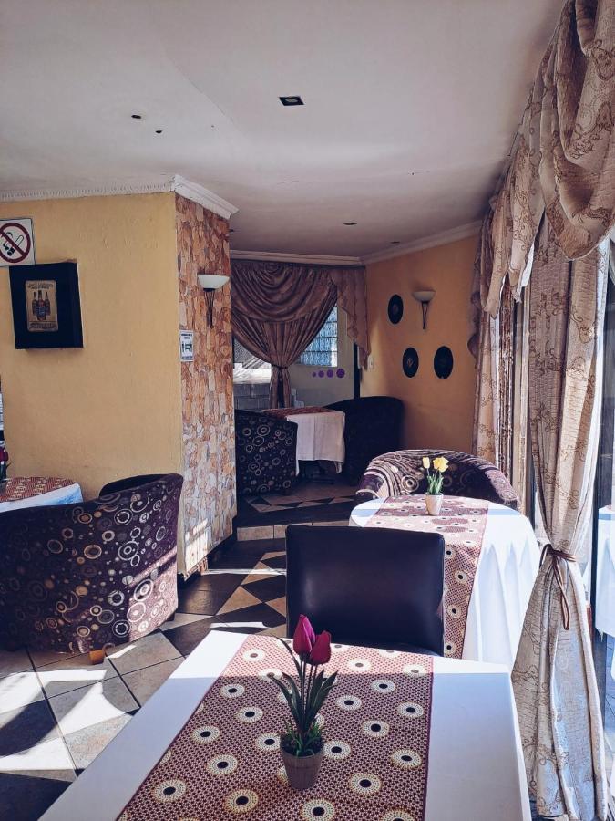Ecotel Premier Lodge & Conference Centre Benoni Esterno foto