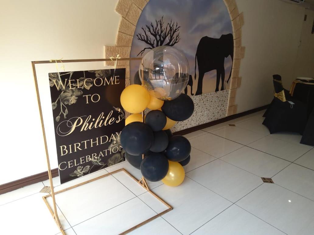 Ecotel Premier Lodge & Conference Centre Benoni Esterno foto